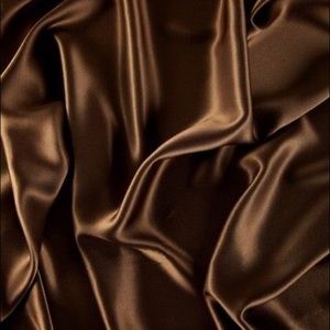 Meet your Posher, Emilee